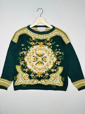 Vintage 1990’s Jennifer & Company Hand Knit Cottagecore Embroidered Sweater Sz M